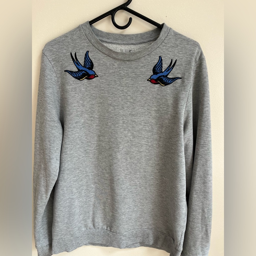 Heather Gray Traditional Tattoo Lightweight Crewneck Sweater - Size Medium Used